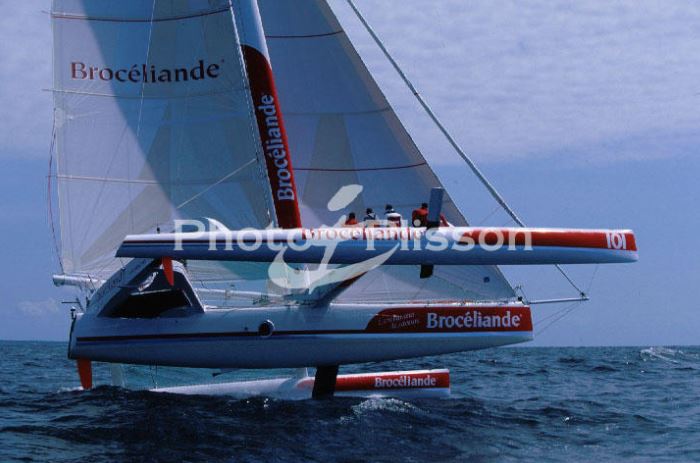 1997 Construcció trimarà “Broceliande”